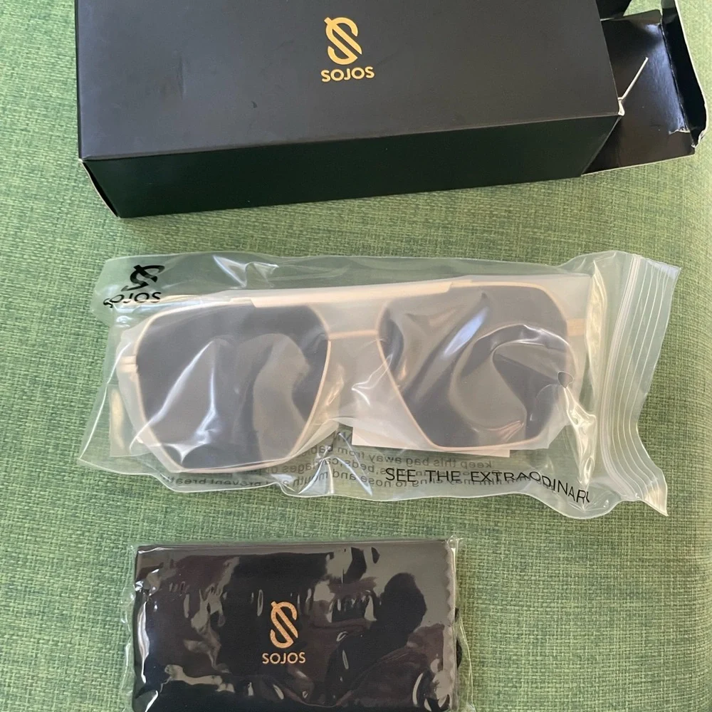 NWT SOJOS Retro Oversized Square Polarized Sunglasses